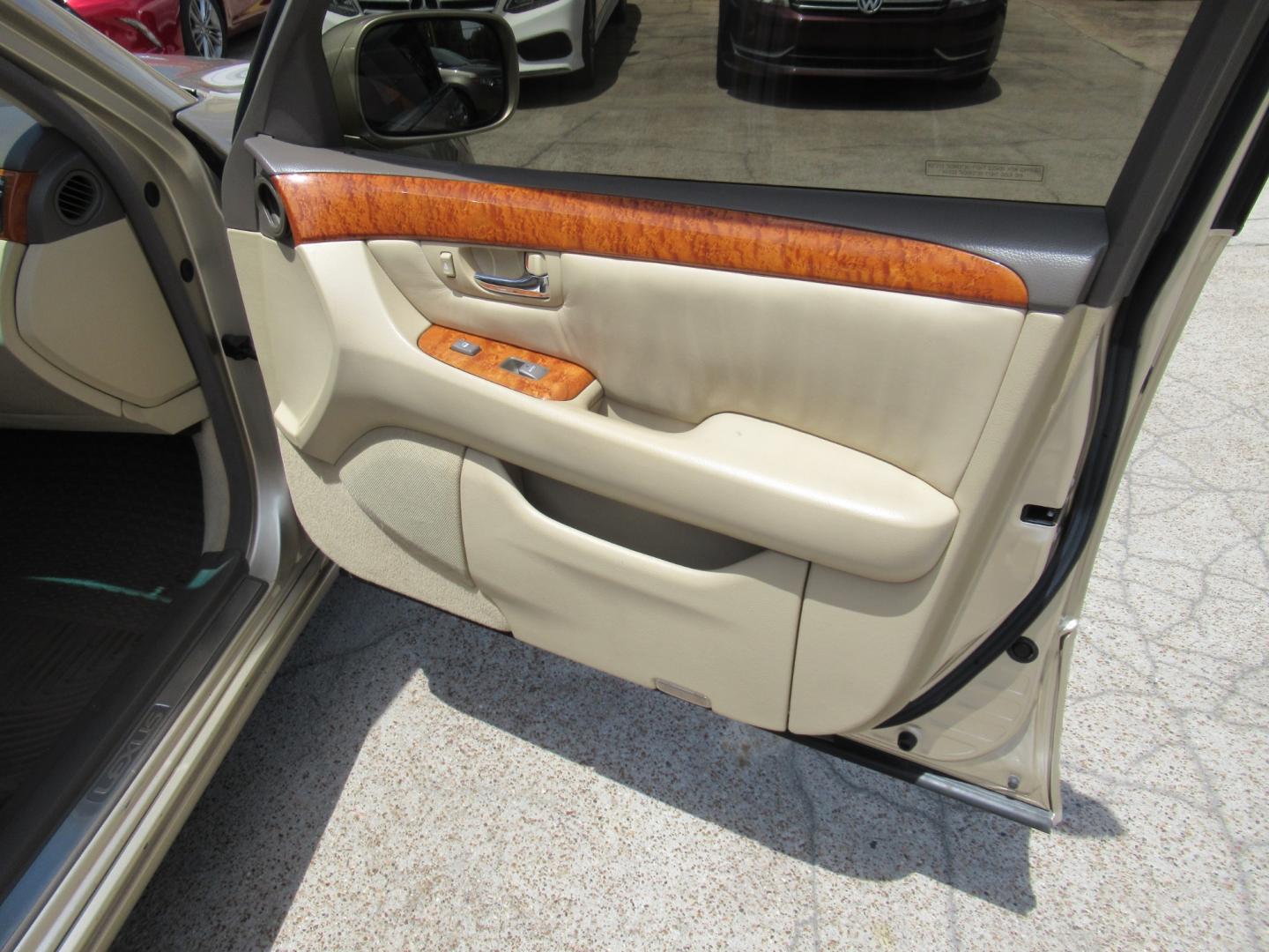 2004 /Tan Lexus LS 430 LS 430 (JTHBN36F740) with an 4.3L V8 F DOHC 32V engine, Automatic transmission, located at 1511 North Shepherd Dr., Houston, TX, 77008, (281) 657-1221, 29.798361, -95.412560 - 2004 LEXUS LS 430 VIN: JTHBN36F740150621 J T H B N 3 6 F 7 4 0 1 5 0 6 2 1 SEDAN 4 DR 4.3L V8 F DOHC 32V GASOLINE REAR WHEEL DRIVE - Photo#10